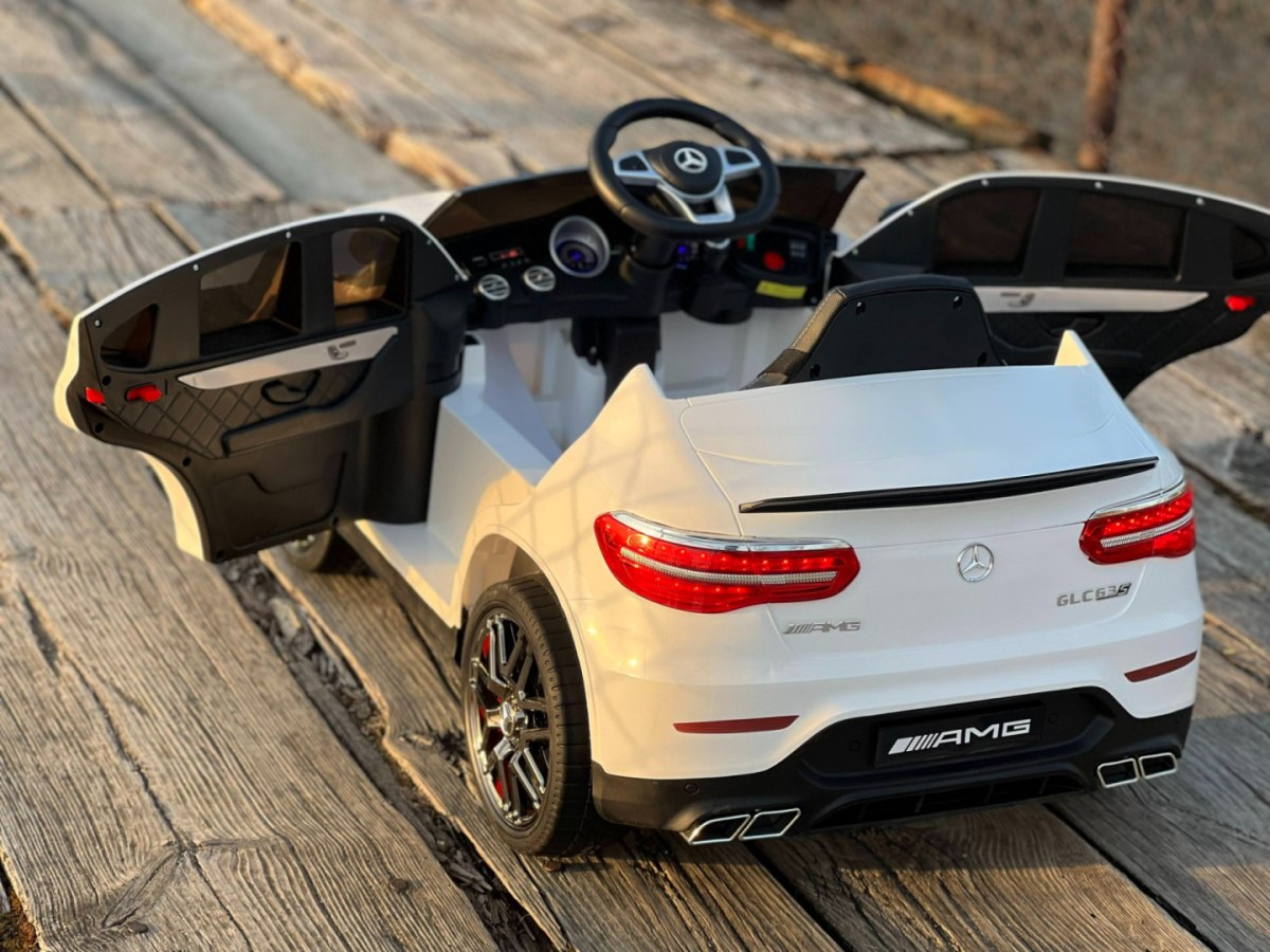 Mercedes GLC 63S Biały - obrazek 3