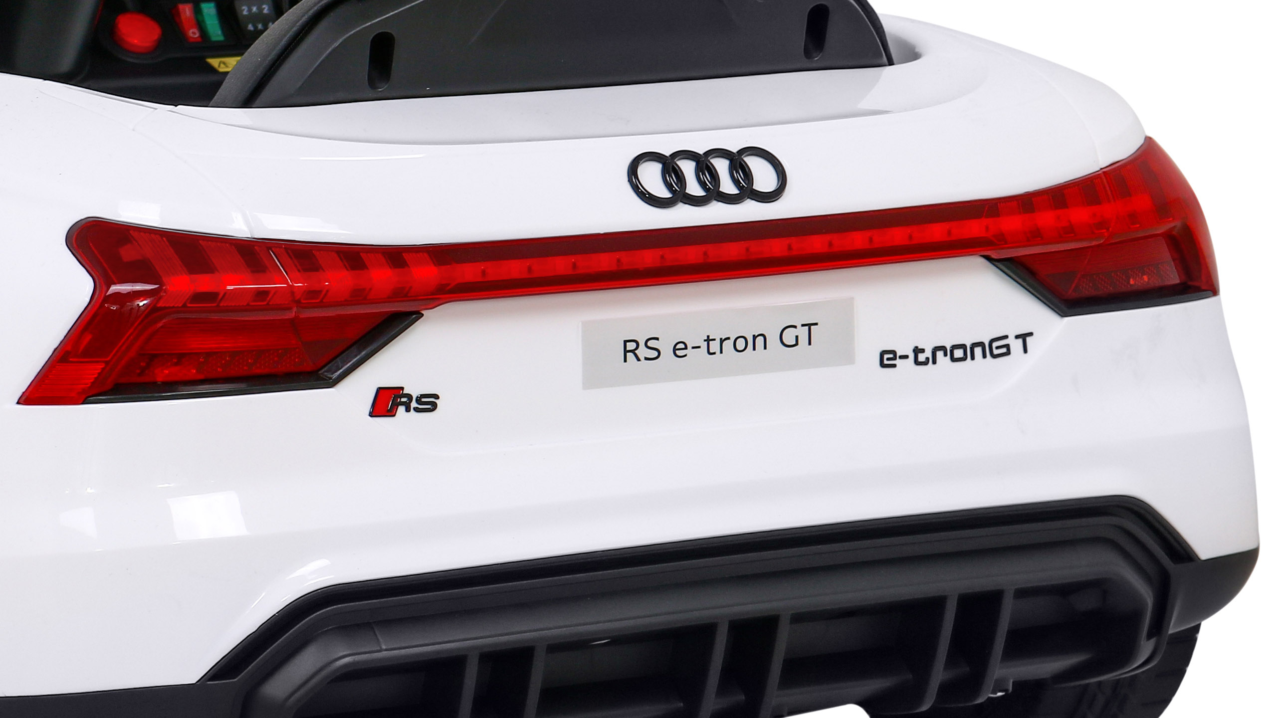 Audi RS E-Tron GT Biały - obrazek 7