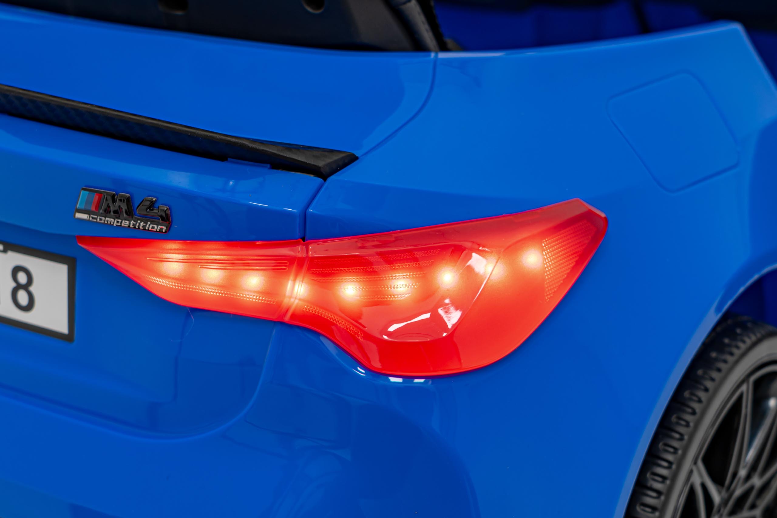 BMW M4 Niebieski - obrazek 13