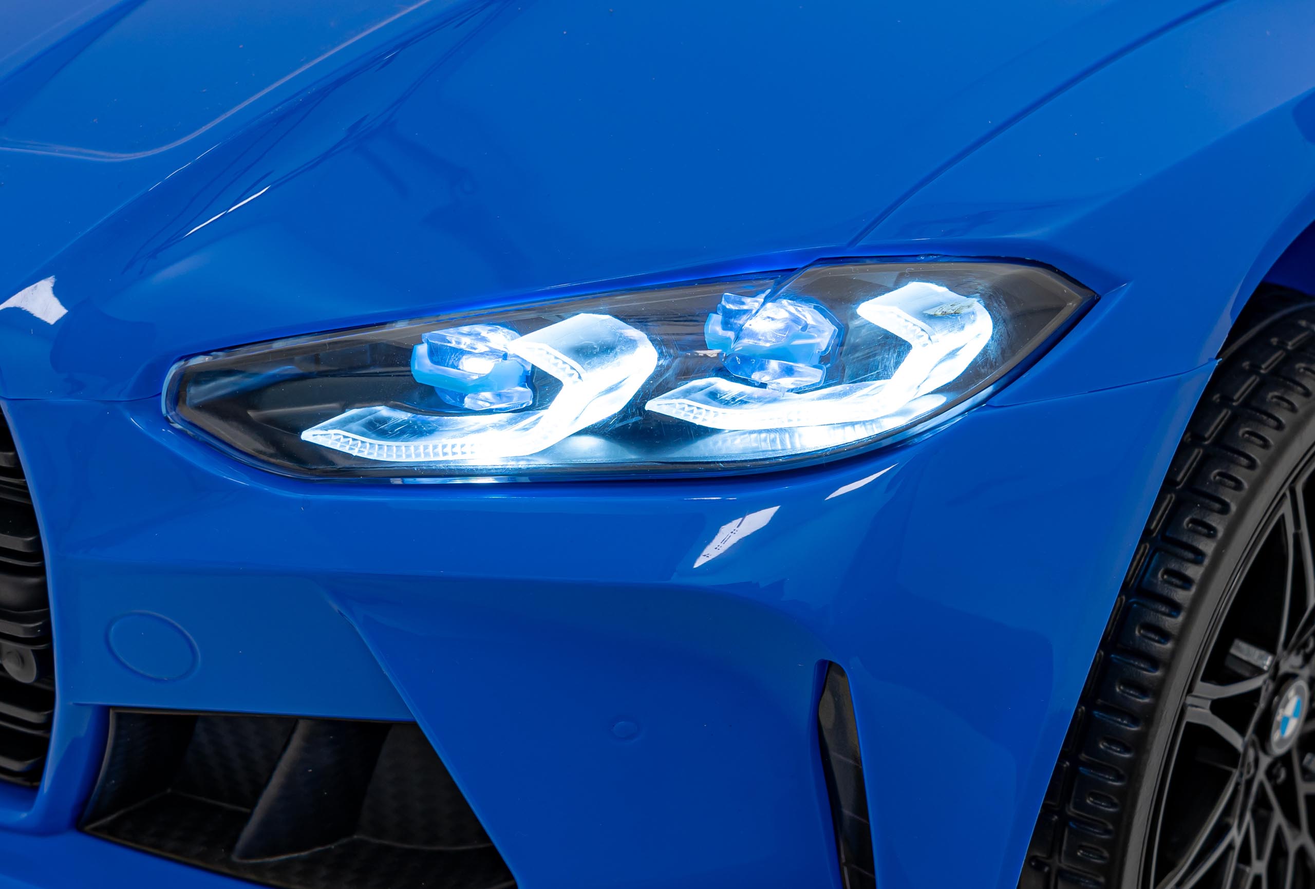 BMW M4 Niebieski - obrazek 15