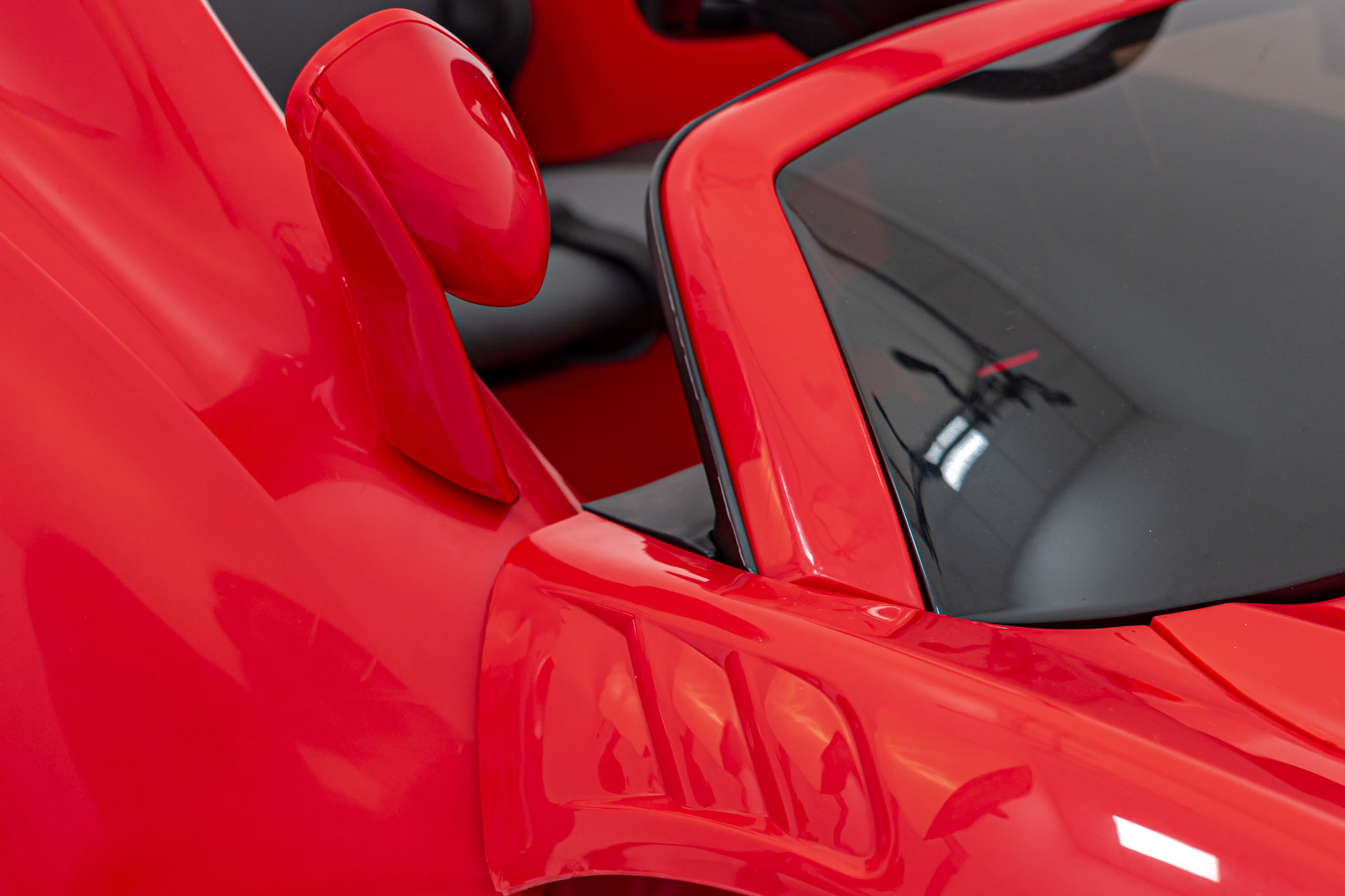 McLaren Artura- Czerwony - obrazek 20